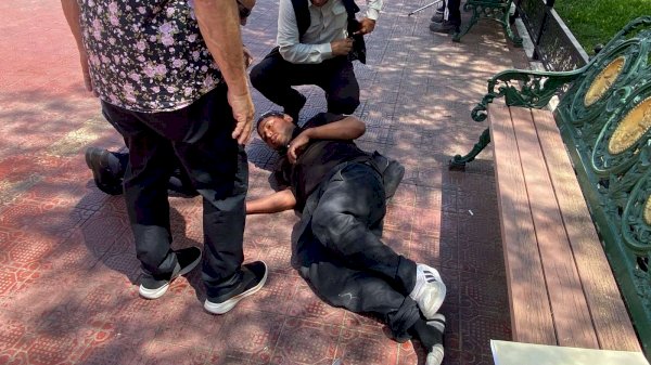 Sufre crisis epiléptica en plena Plaza Hidalgo