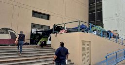 Cumplen normalistas ocho días de protesta por plazas docentes