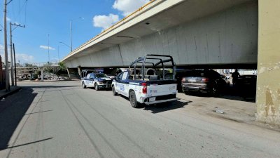 Causa alerta de seguridad sujeto con manta en uno de los puentes