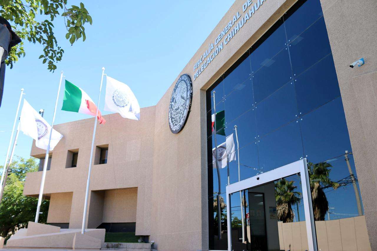 Vinculan a proceso a 6 por presunto albergue ilegal de migrantes y posesión de armas