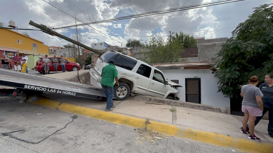 Deja fuerte choque una herida y cuantiosos daños materiales