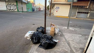 Invade basura las calles del centro de la ciudad 