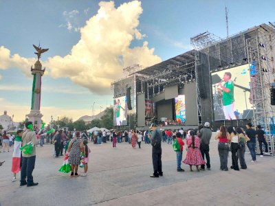 Inician conciertos previo al Grito de Independencia en Plaza del Ángel