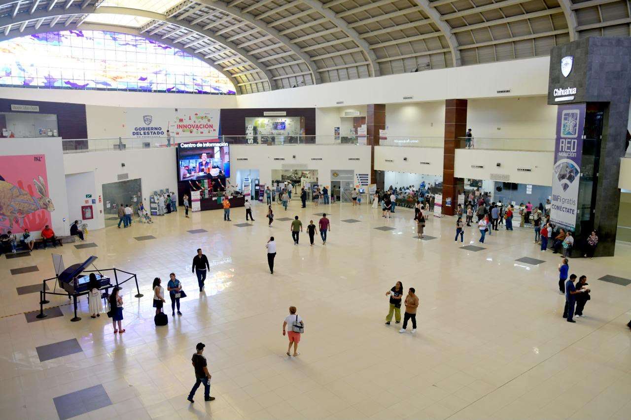 Cerrarán mañana oficinas estatales por fiestas patrias 