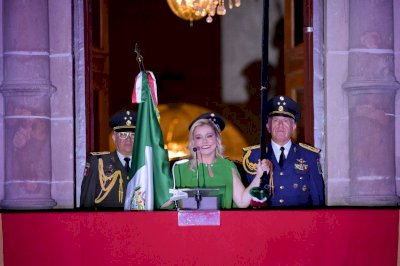 Encabeza Maru festejos del Grito ante más de 46 mil chihuahuenses