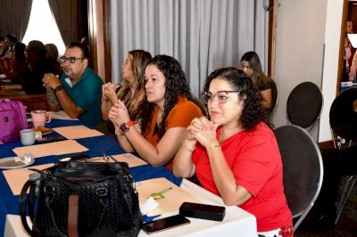 Integran redes de apoyo para familias de estudiantes con discapacidad