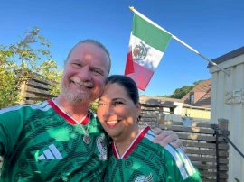 Celebra chihuahuense desde Suecia Independencia de México