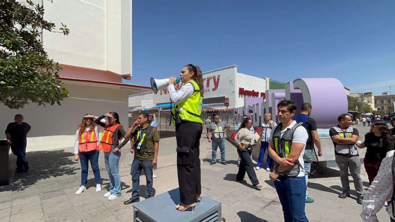 Participan 566 trabajadores de Salud en simulacro en el Centro