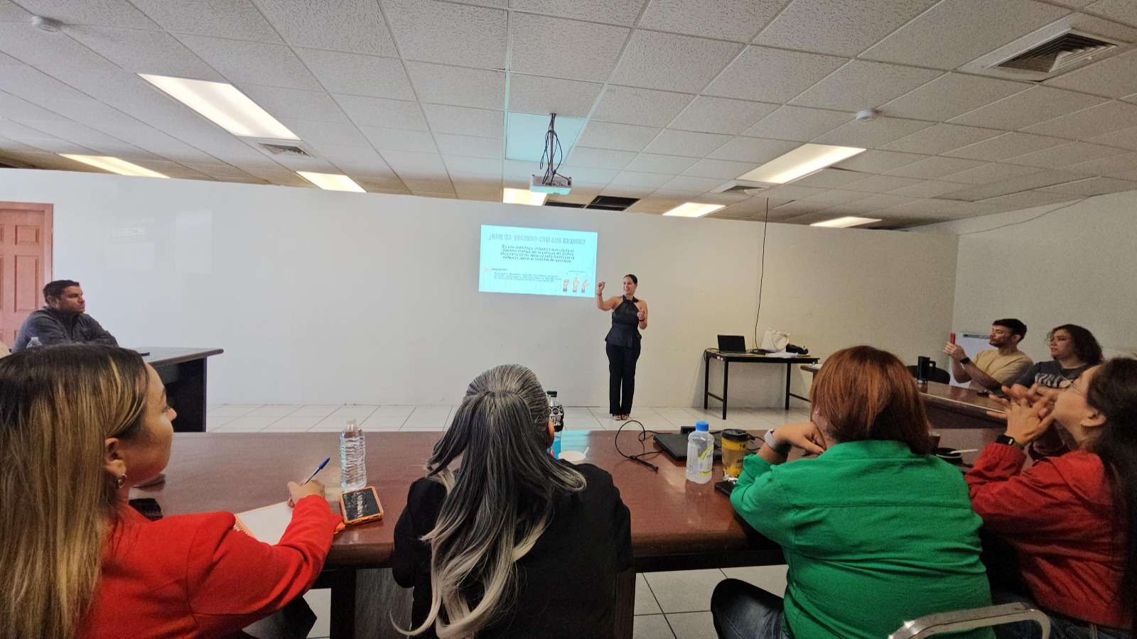 Inicia Seech capacitación en Lengua de Señas Mexicana para docentes