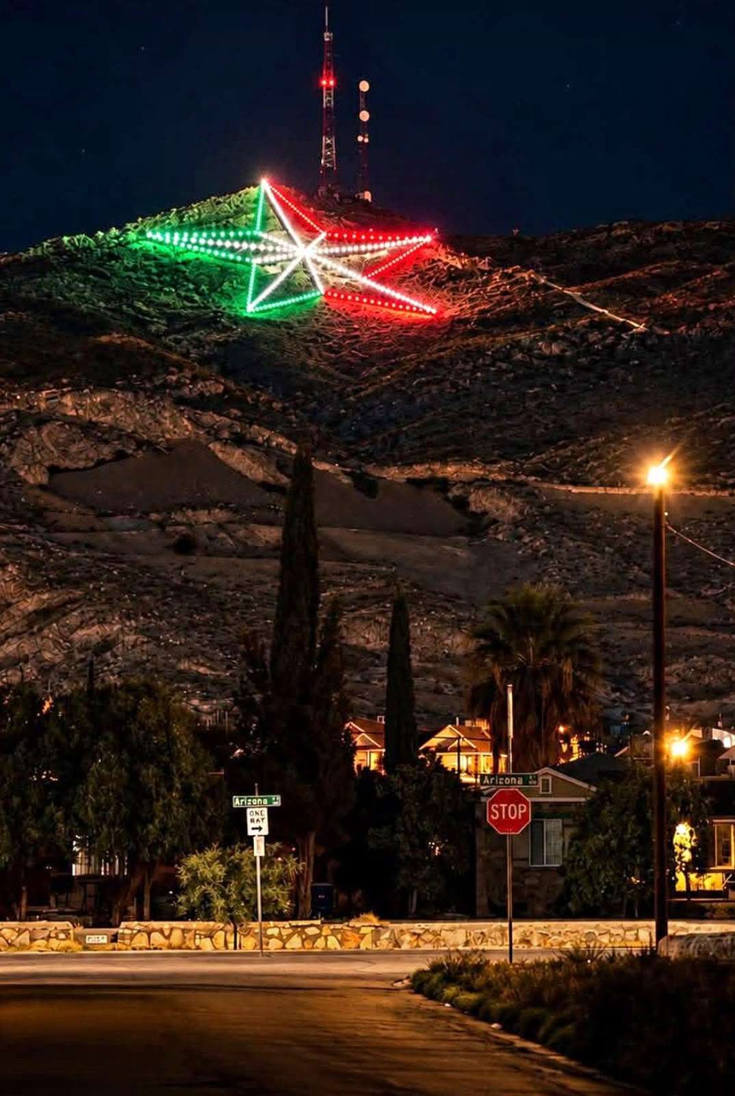 Pintan estrella de la Montaña Franklin de verde, blanco y rojo por fiestas patrias