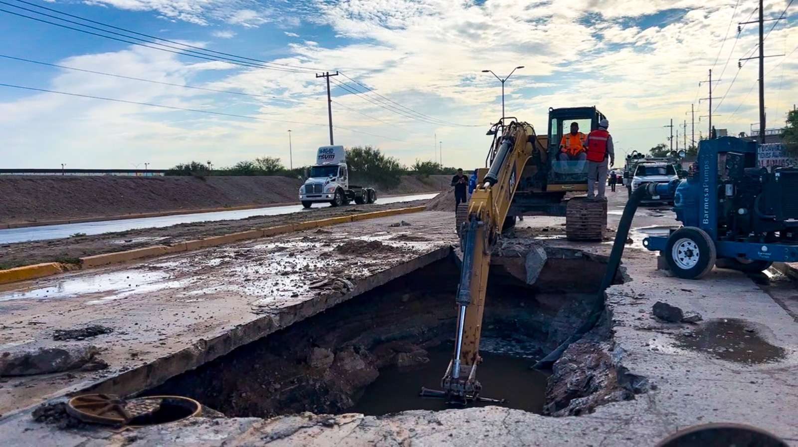 Atienden 35 hundimientos registrados tras las lluvias