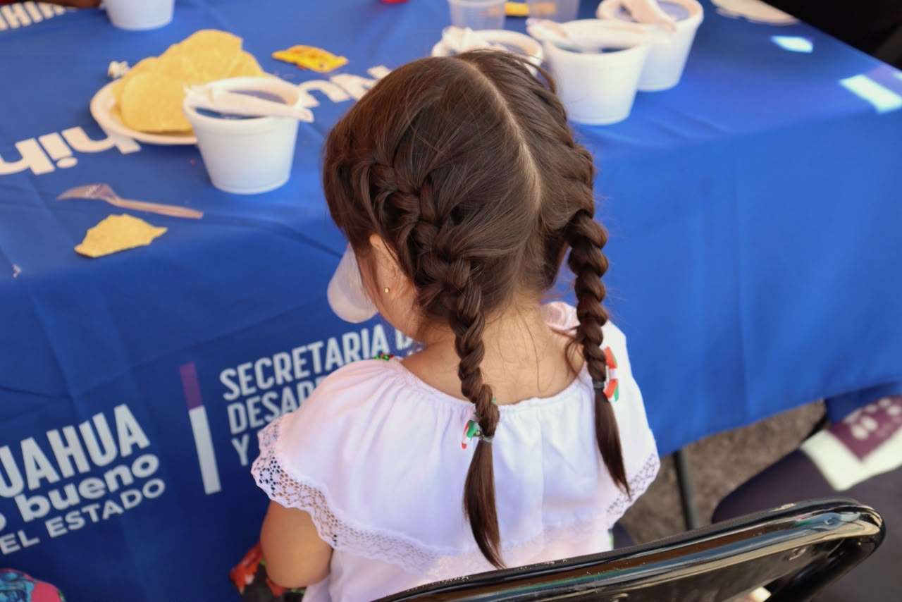 Lleva NutriChihuahua alimento a familias de Punta Oriente