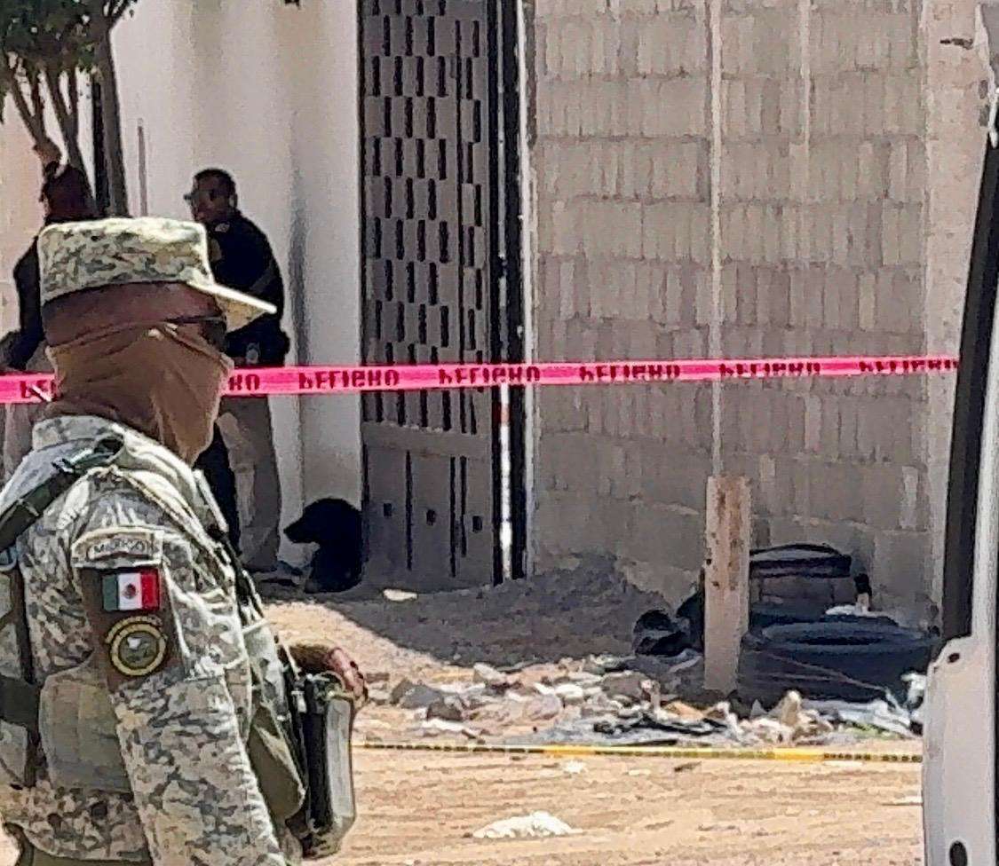 Dejan cadáver dentro de una maleta en baldío de la Castillo Peraza 