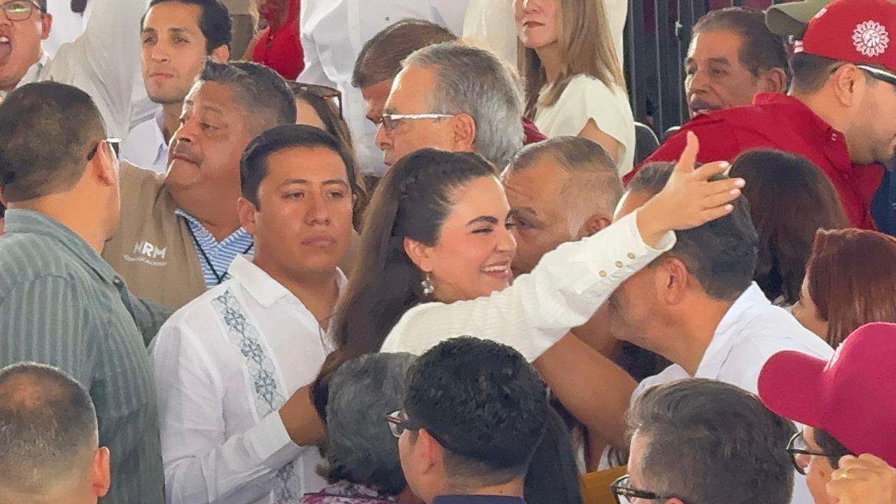 Reciben a Andrea Chávez al grito de gobernadora en la X, previo a informe de Sheinbaum 