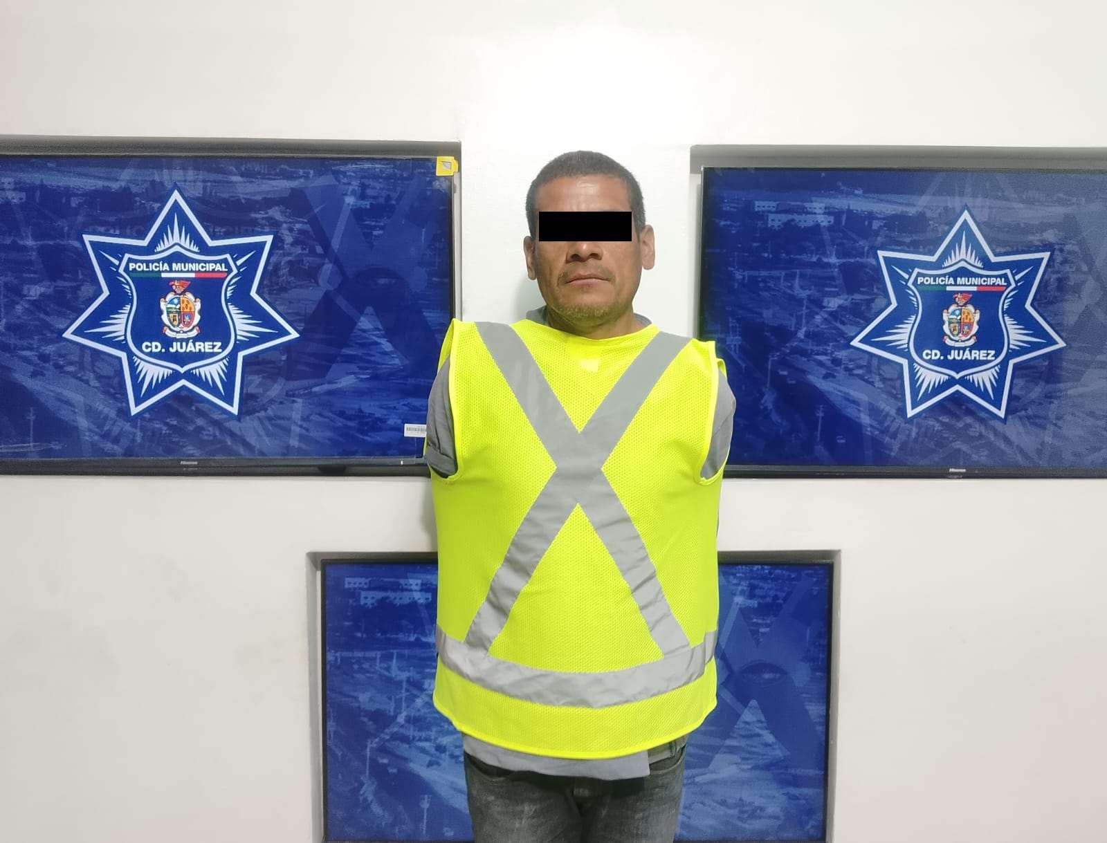 Lo arrestan con orden de aprehensión vigente