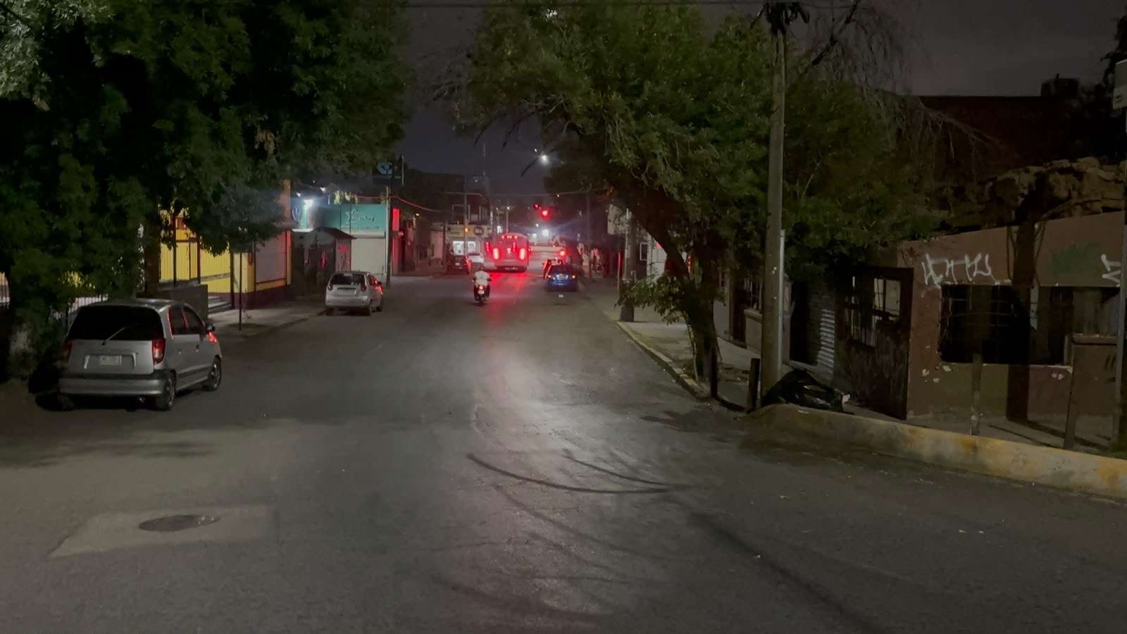Refresca lluvia la ciudad; piden extremar precauciones 