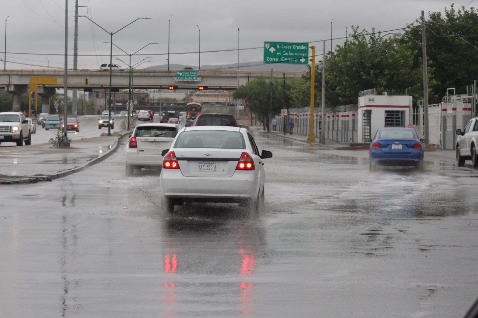 Llama seguridad vial a transitar con precaución ante pronóstico de lluvia