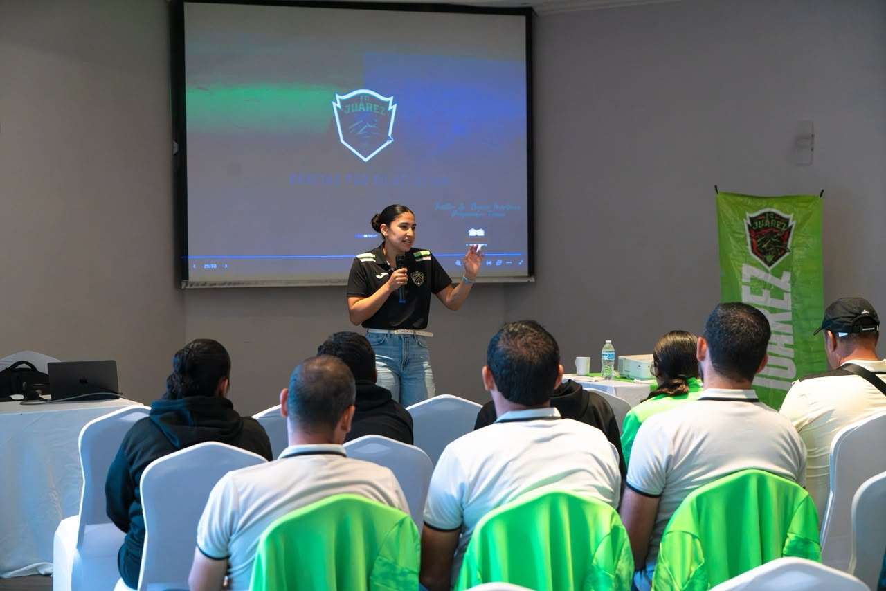 Realiza FC Juárez su sexto Congreso de Capacitación para escuelas oficiales