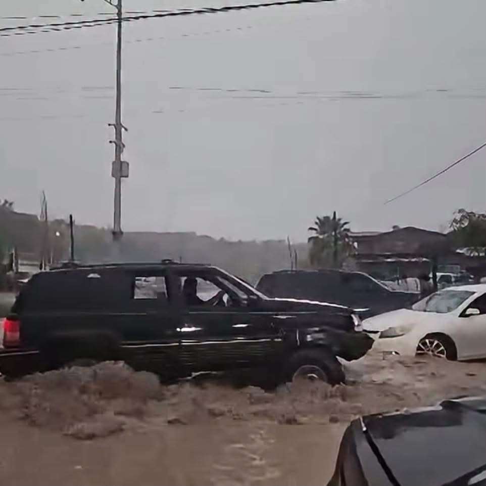 Golpean lluvias durante la madrugada, sigue alerta por inyndaciones