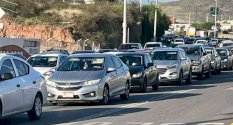 Genera tren embotellamiento por dos horas 