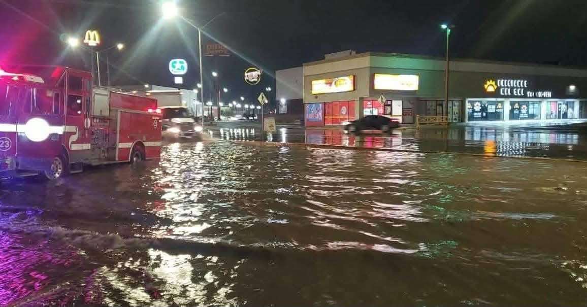 Alertan a guiadores continúan cerrados cruceros y vialidades