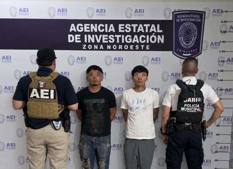 Detienen a dos hombres por posesión de vehículo con reporte de robo en Ascensión