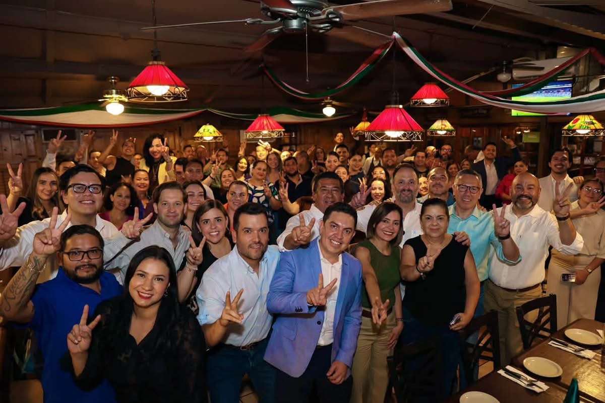 Sostiene De la Peña encuentro con personal de Coesvi