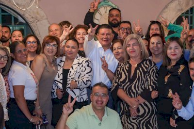 Sostiene Jáuregui reunión con maestros de Chihuahua