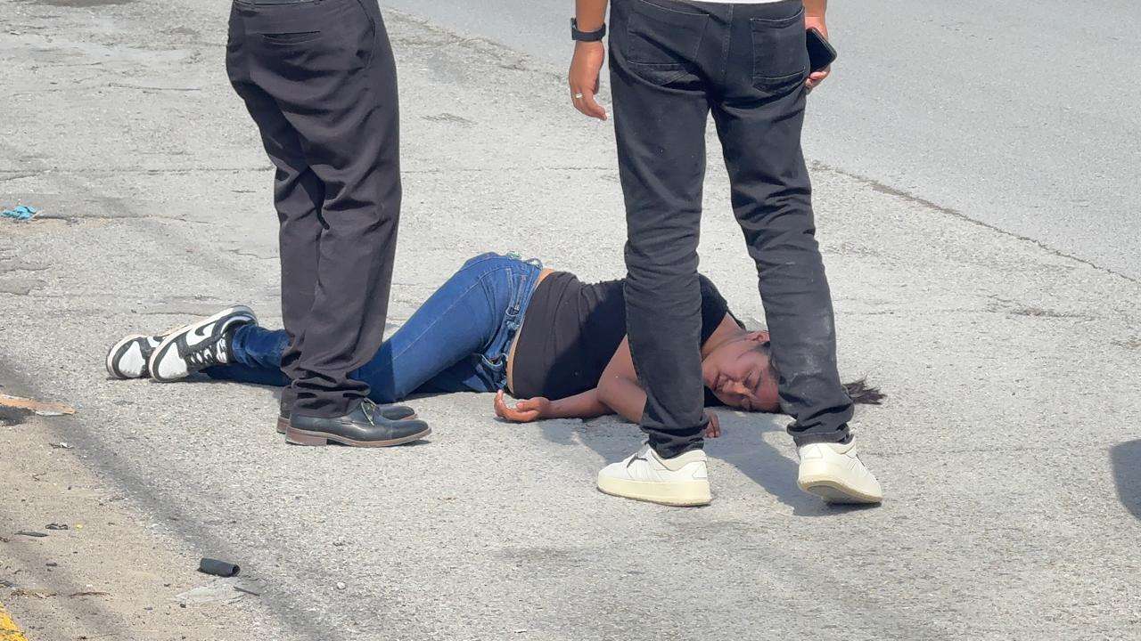 Resulta lesionada mujer tras desvanecerse en el bulevar Independencia