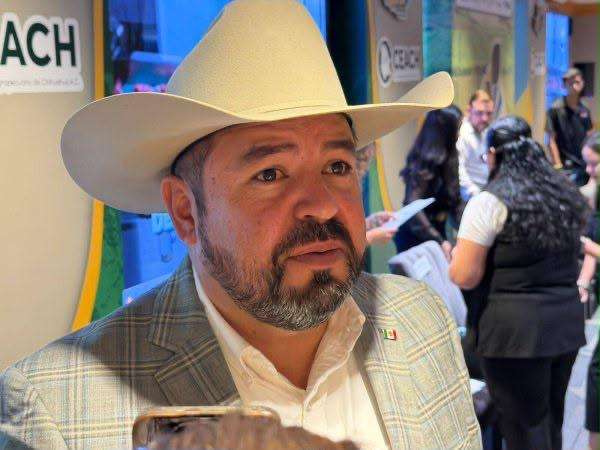 Celebran ganaderos cruce de más de mil cabezas a EU