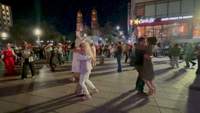 Bailan al ritmo de la música norteña en la Libertad 