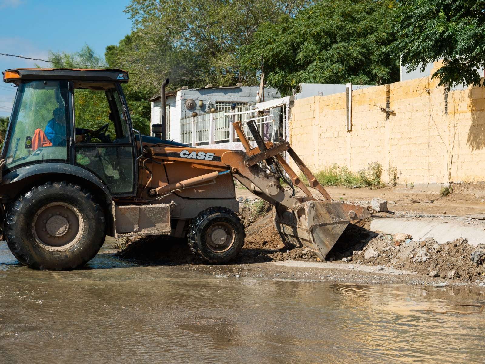 Limpia JMAS la Canutillo tras afectaciones por las lluvias