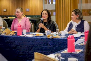 Presenta Karina Olivas informe de actividades al Consejo del DIF 