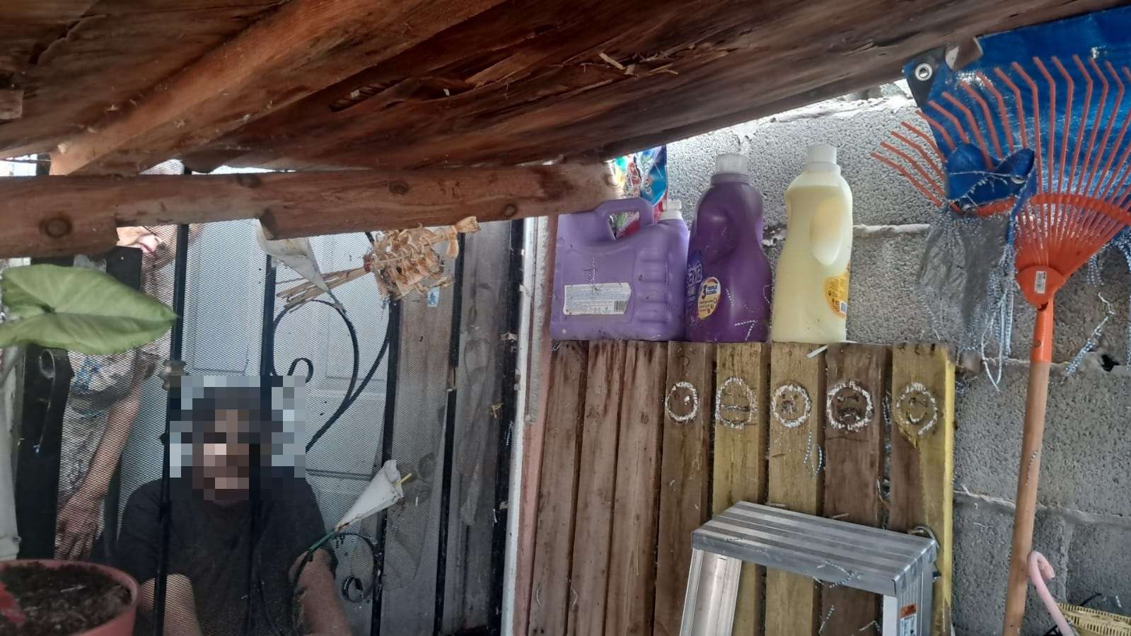 Rescatan a madre e hija tras derrumbe de tejabán en Senderos del Sol