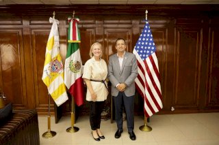 Visita nueva Cónsul General de EU en Juárez al alcalde Marco Bonilla