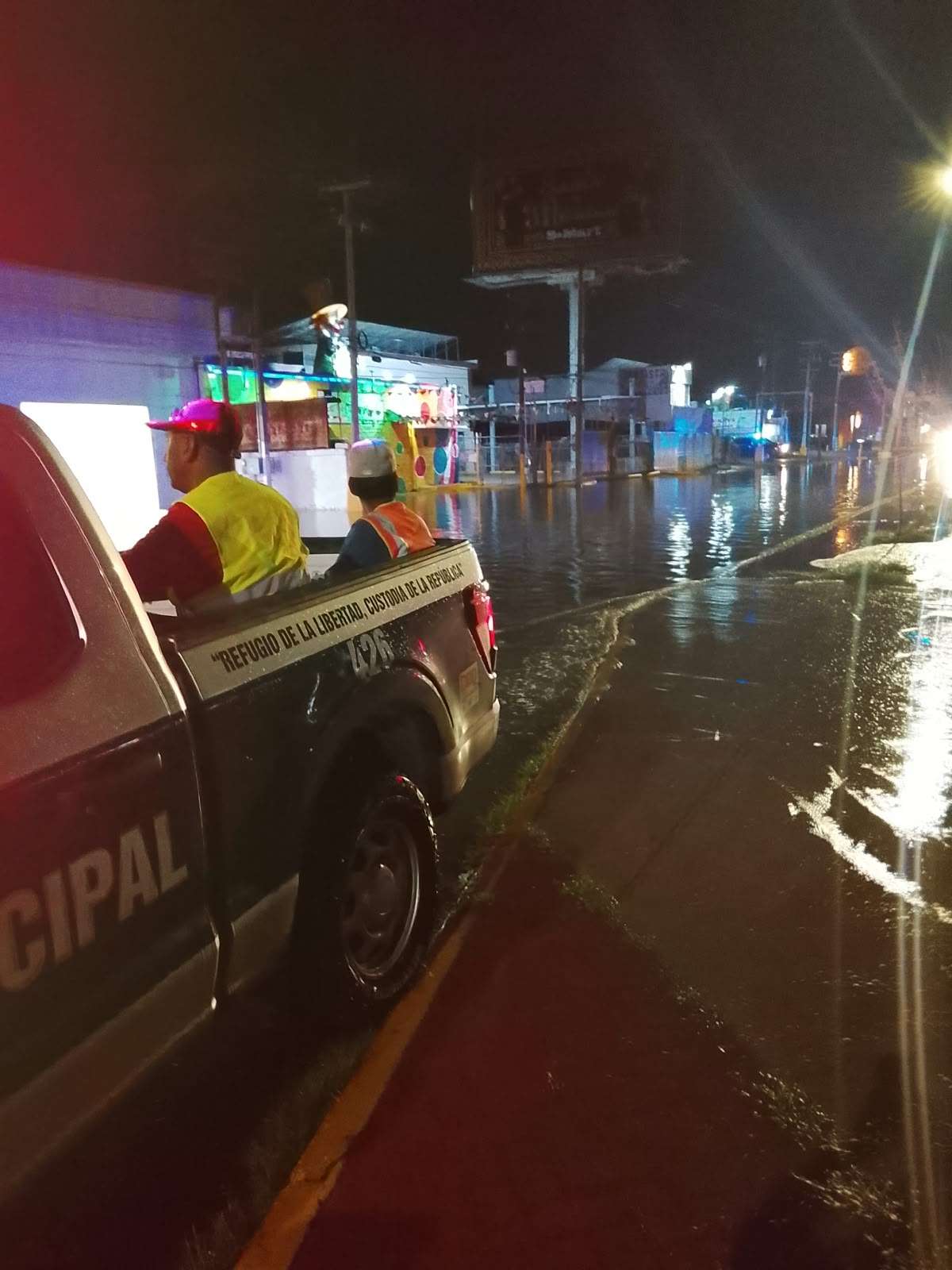 Reactivan municipales protocolo por lluvias, dan más de 70 servicios 