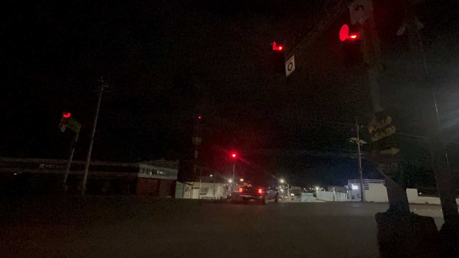 Reportan fallas en semáforos y caos vial en la Heroico y Monte Albán