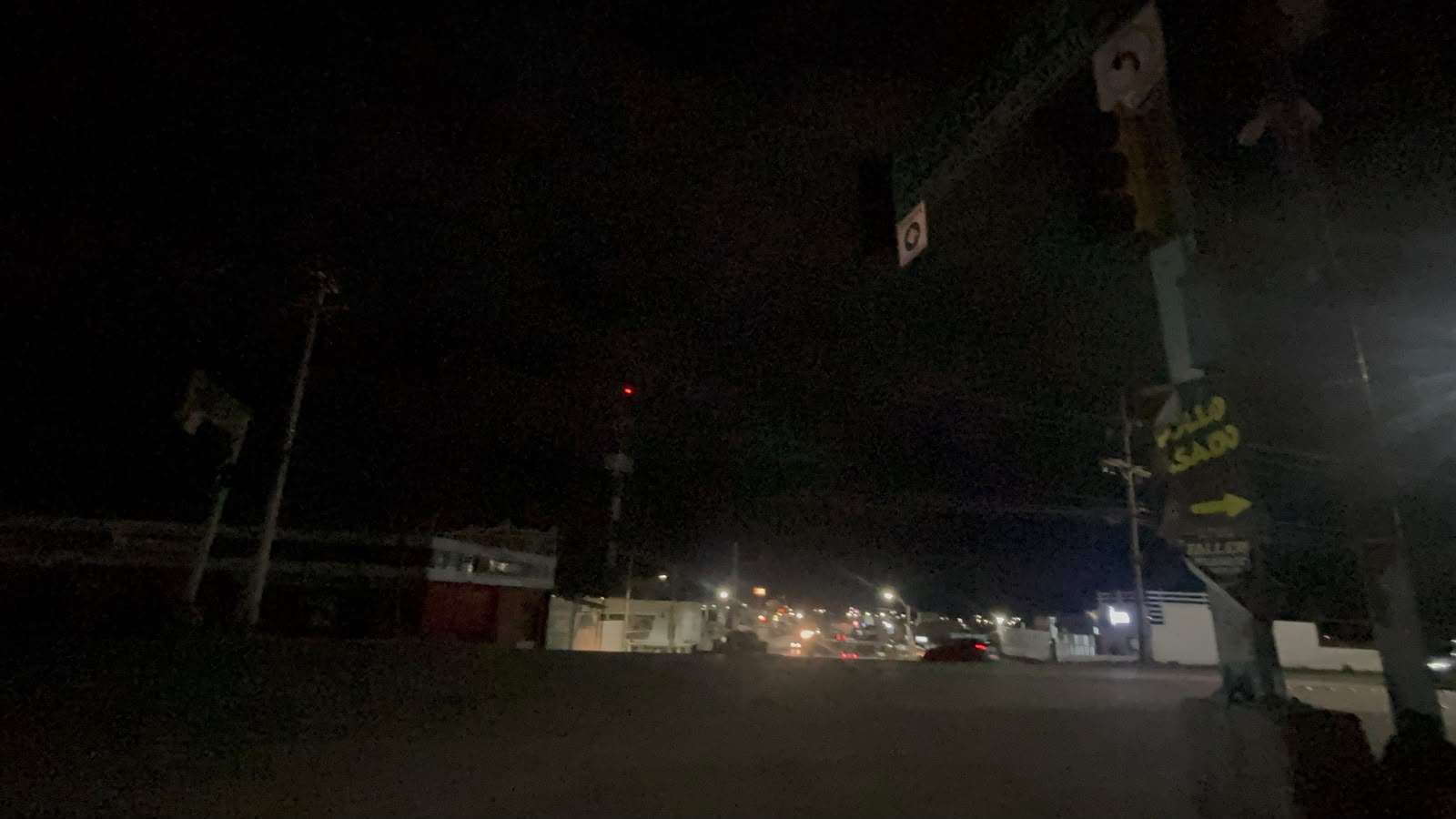 Reportan fallas en semáforos y caos vial en la Heroico y Monte Albán