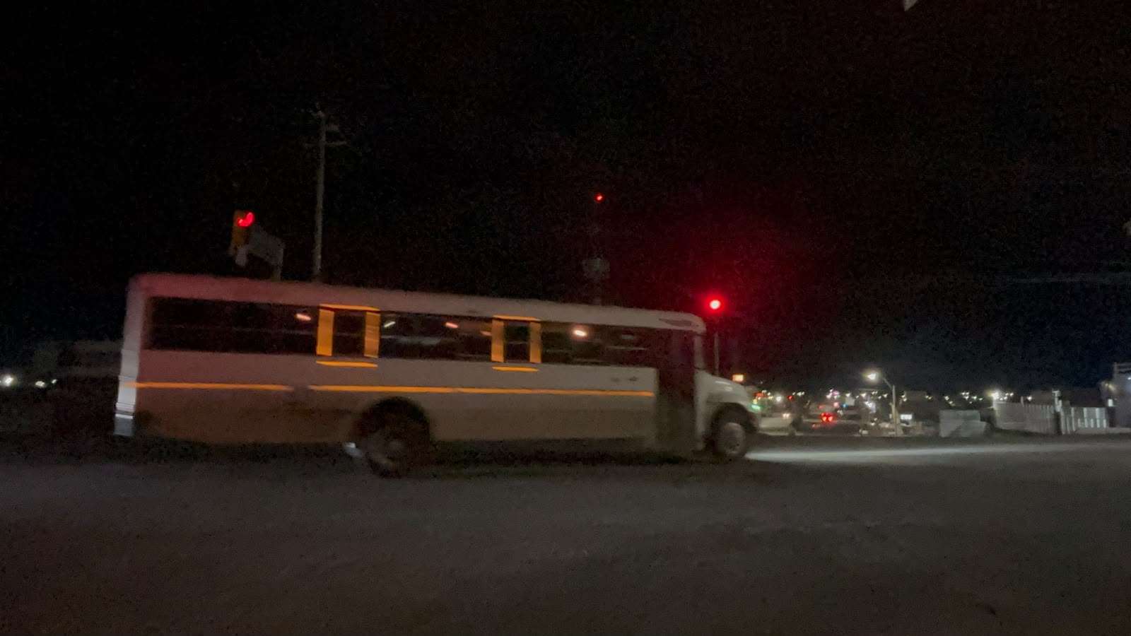 Reportan fallas en semáforos y caos vial en la Heroico y Monte Albán