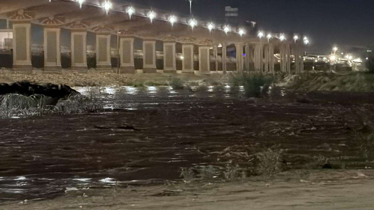 Se desborda Río Bravo a la altura del Parque de las Tortugas