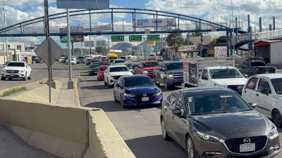 Genera caos vial choque en salida a Cuauhtémoc 