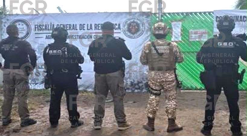 Detienen a seis personas y aseguran nueve vehículos en operativos