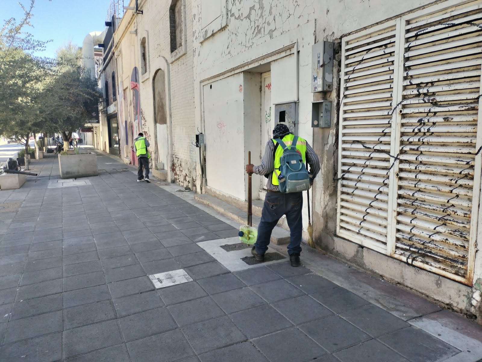Reparan daños de la calle Juárez provocados por las lluvias