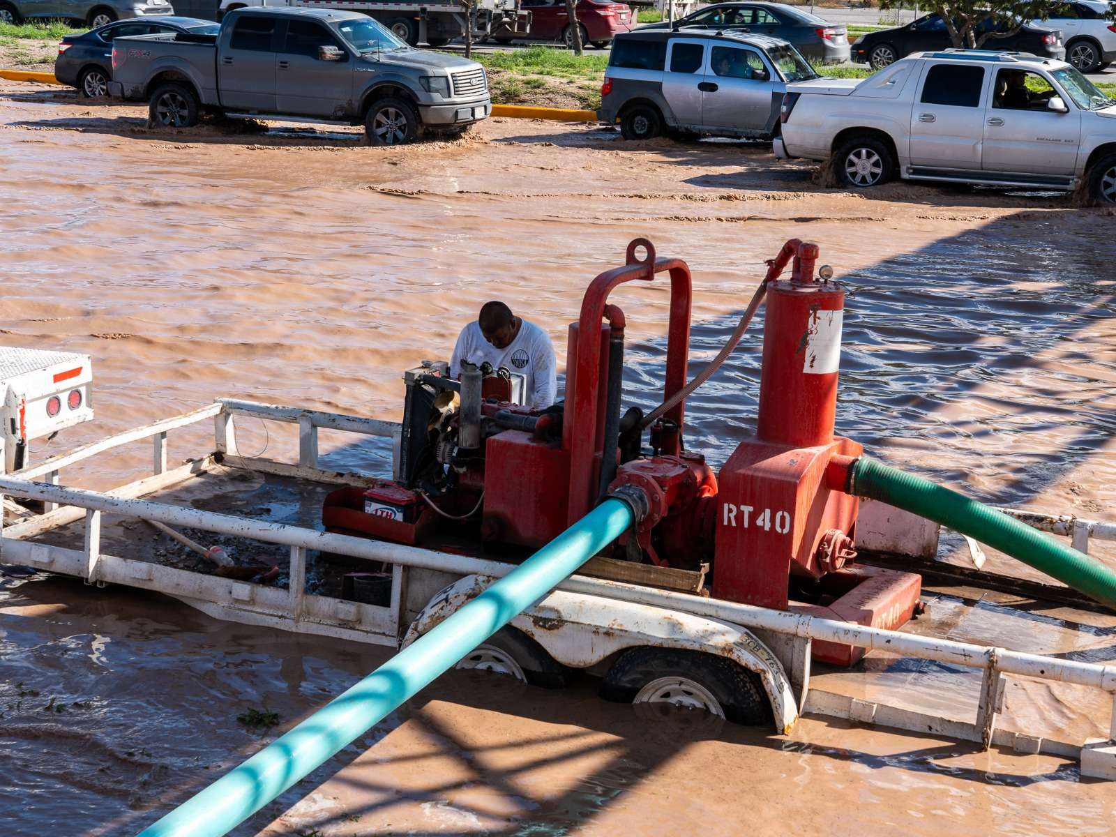 Refuerzan operativo de emergencia por aumento del nivel del río Bravo