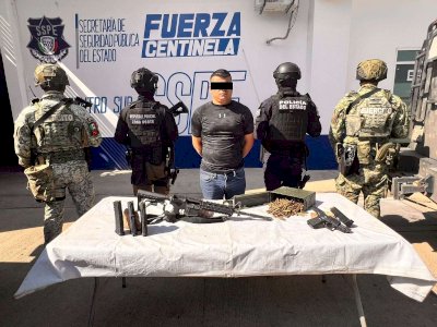 Caen tres en Ojinaga; aseguran arsenal y vehículos 
