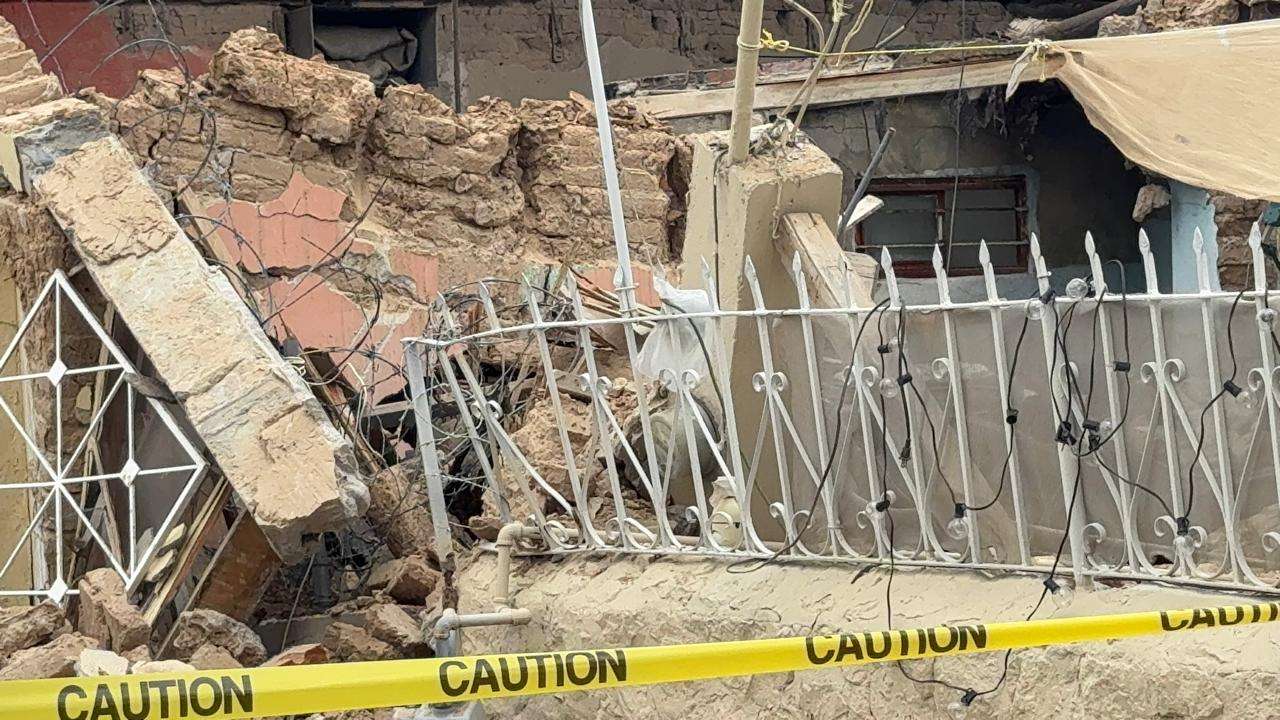 Lluvias provocan derrumbe de vivienda en la San Antonio, no hay lesionados 