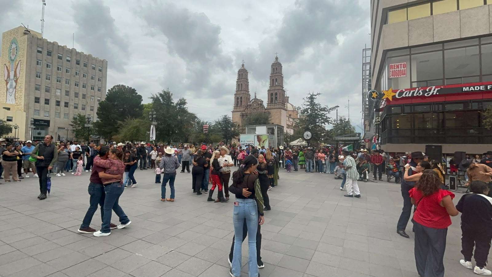Lucen sus pasos de baile en la Liber 