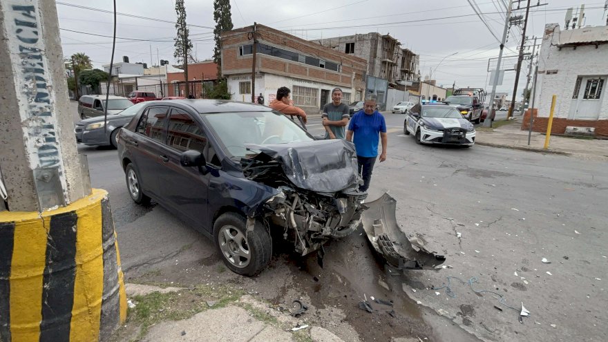 Resultan tres menores lesionadas en choque sobre la Independencia