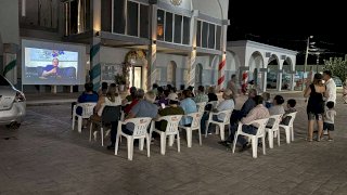 Reúne Cine Club Histórico a familias de Meoqui