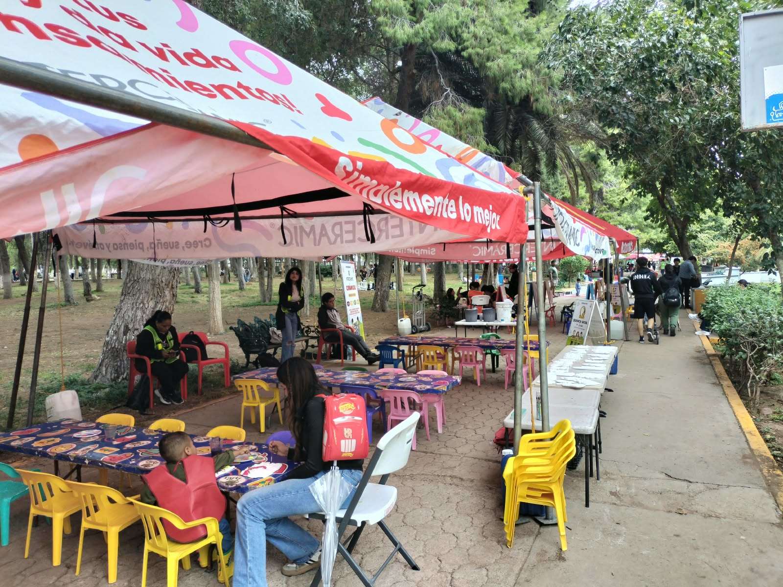 Reduce lluvia asistencia al Domingo Feliz en Chihuahua